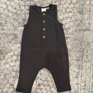 ZARA Charcoal Sleeveless Knit Romper with Button Front 12-18M